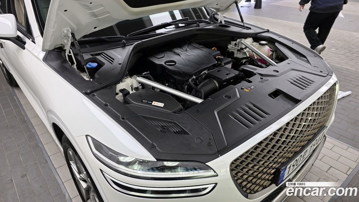 Genesis GV70 2024