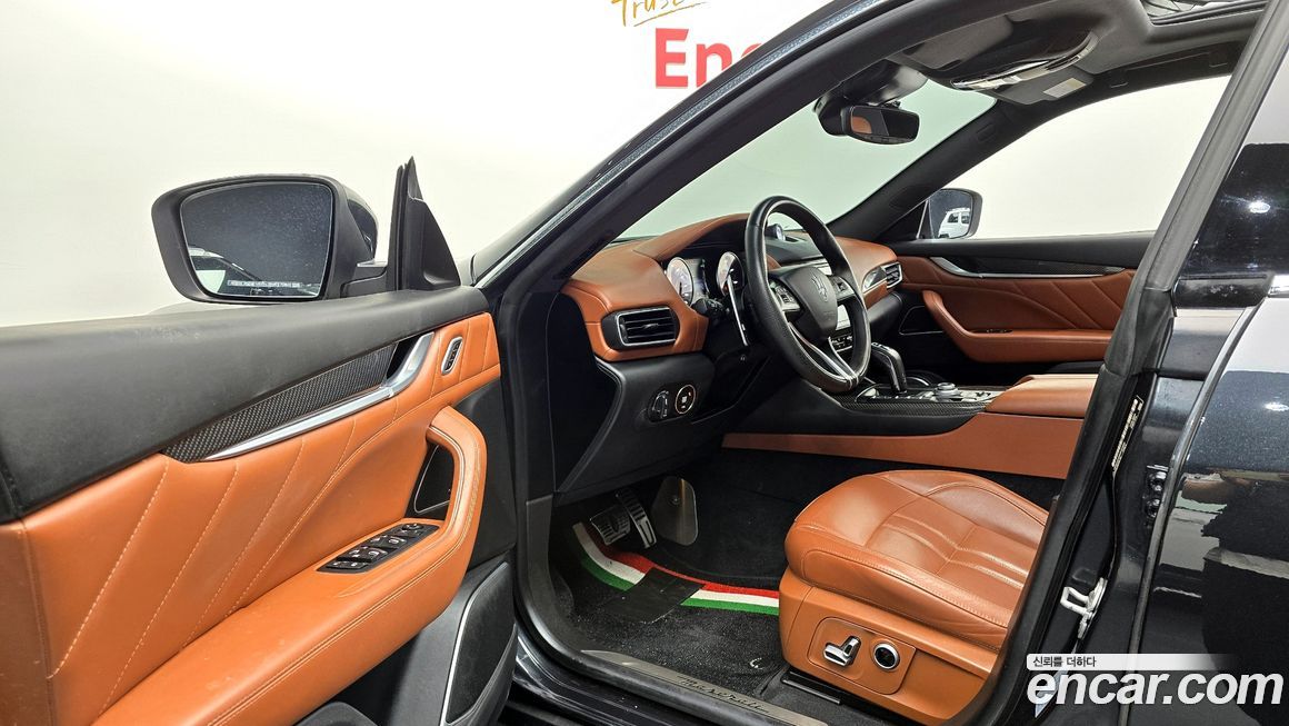 Maserati Levante 2021