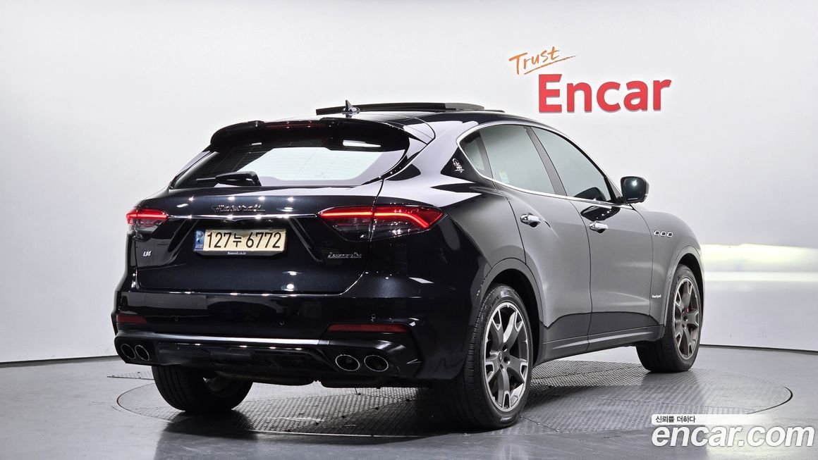 Maserati Levante 2021