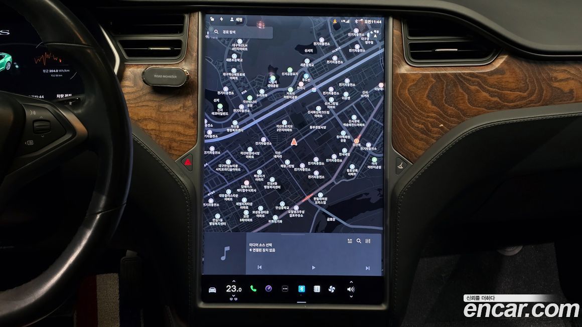 Tesla Model S 2019