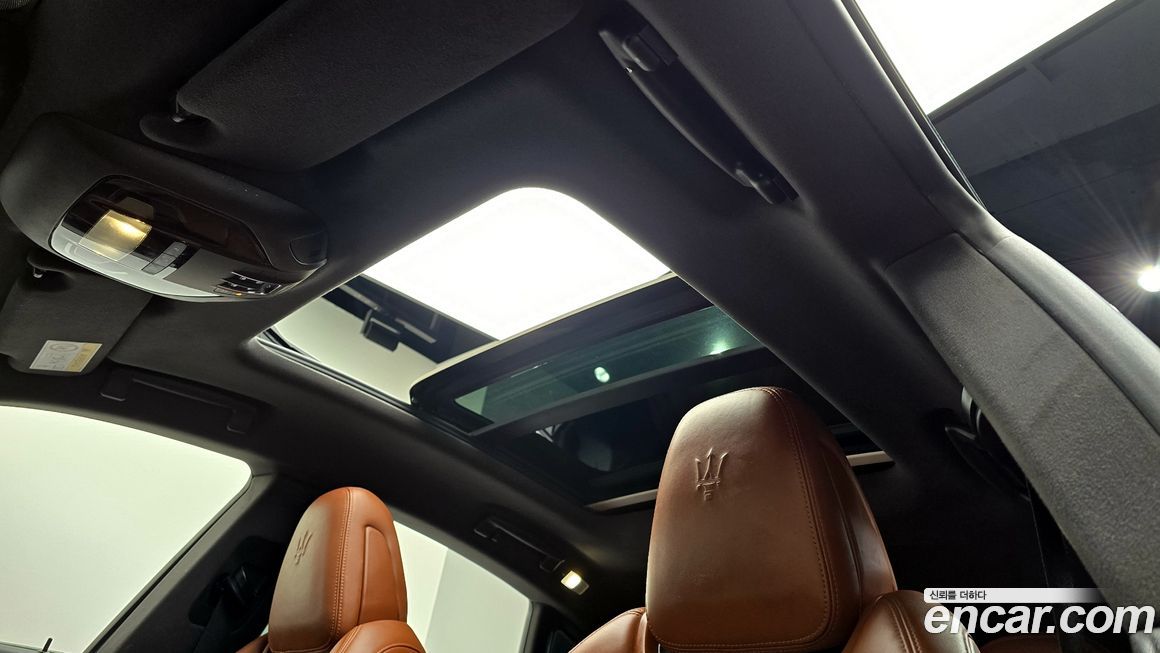 Maserati Levante 2021