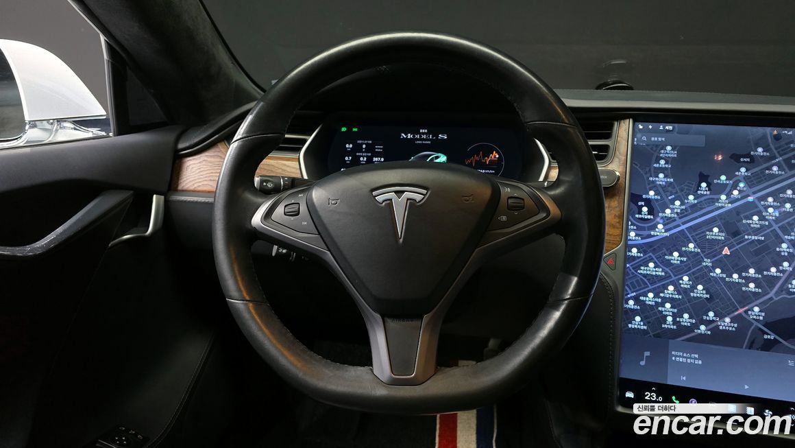 Tesla Model S 2019