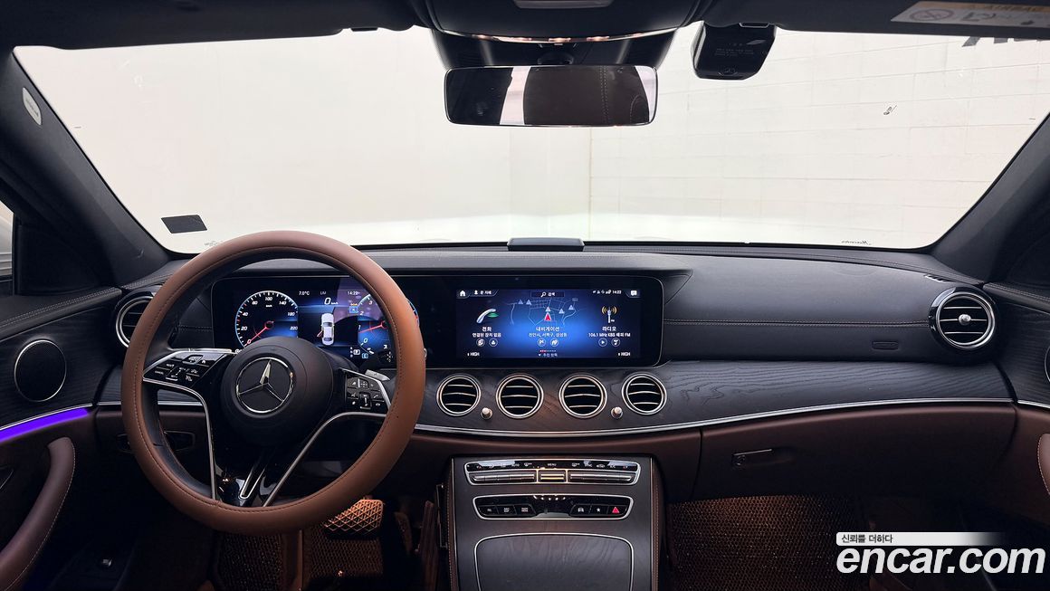 Mercedes-Benz E-Class 2023