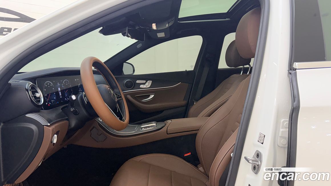 Mercedes-Benz E-Class 2023