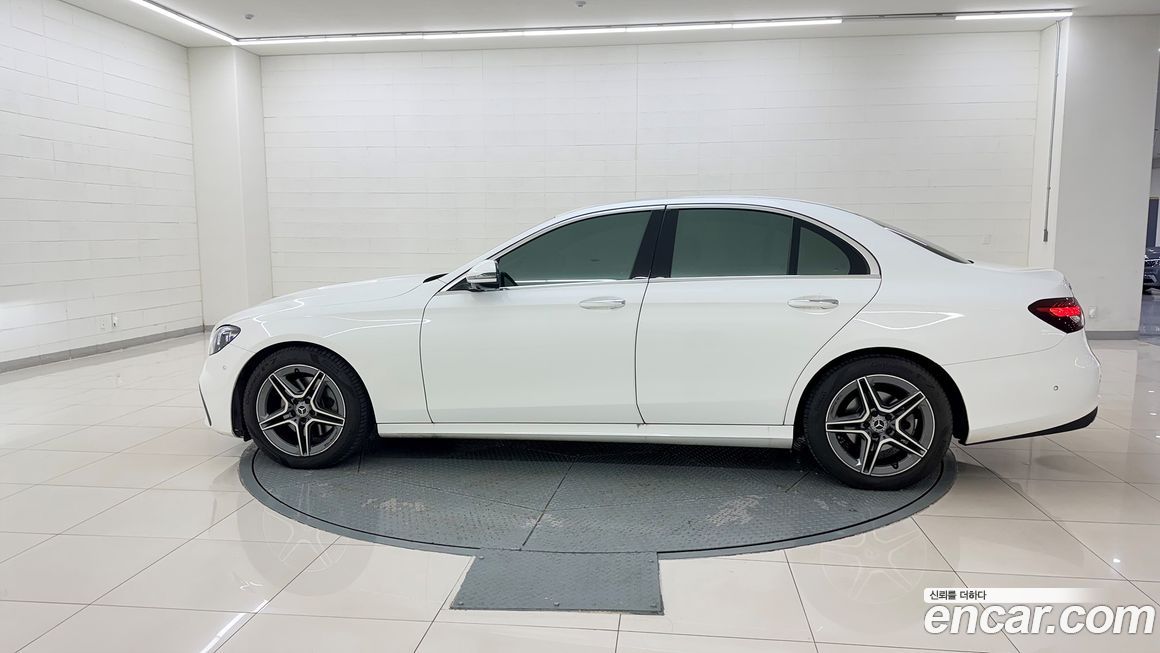 Mercedes-Benz E-Class 2023