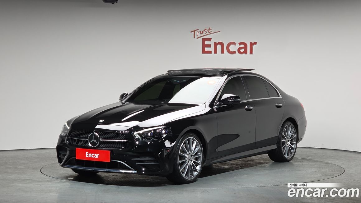 Mercedes-Benz E-Class 2022
