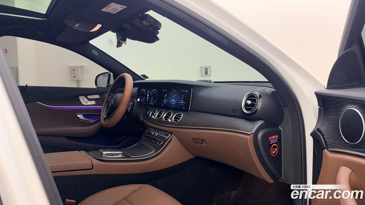 Mercedes-Benz E-Class 2023