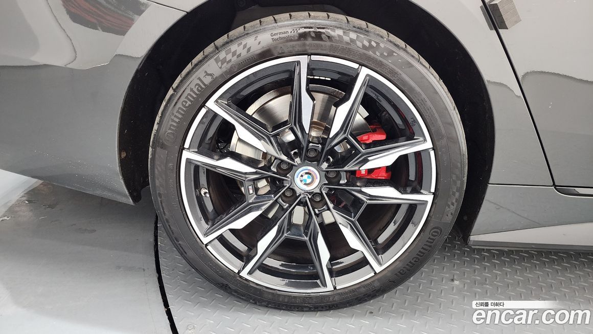 BMW i4 2023