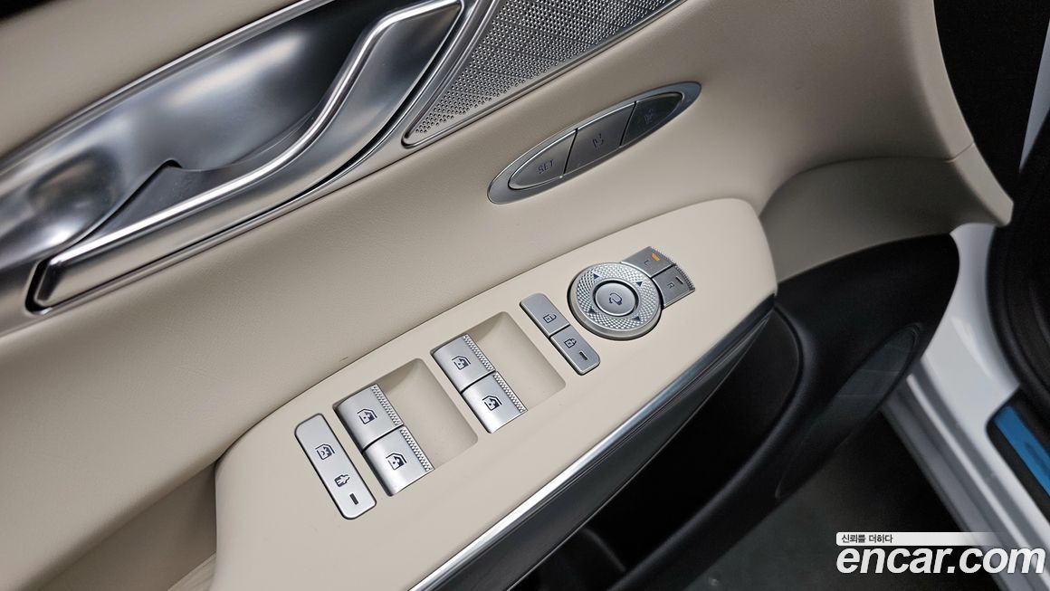 Genesis GV70 2024