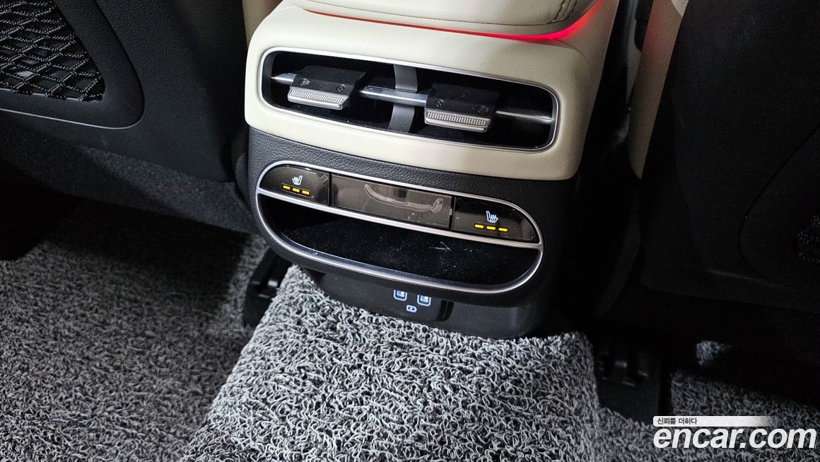 Genesis GV70 2024