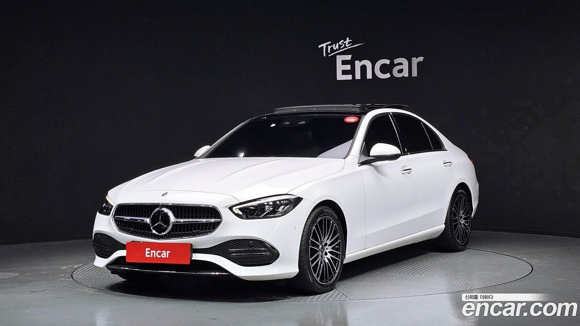 Mercedes-Benz C-Class 2024