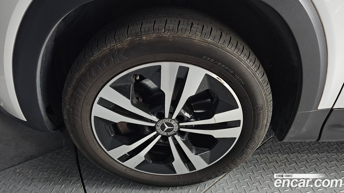 Mercedes-Benz GLB-Class 2022