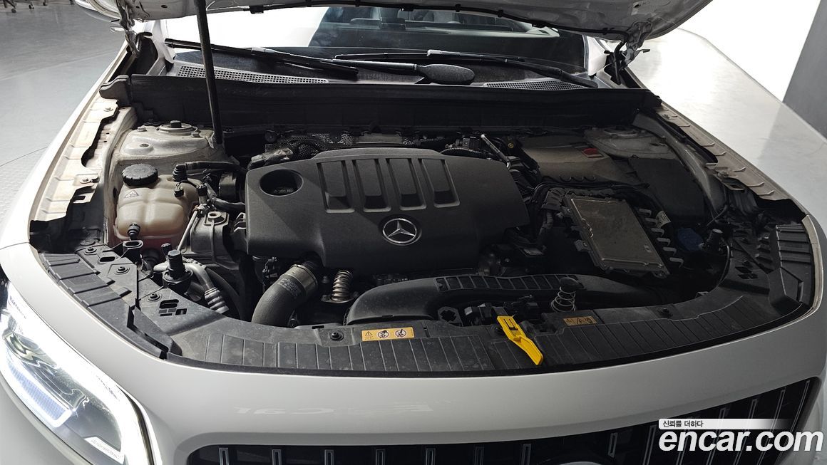 Mercedes-Benz GLB-Class 2022