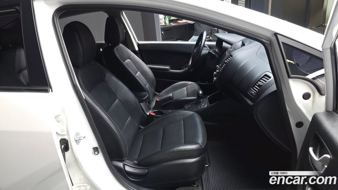 Kia K3 2013