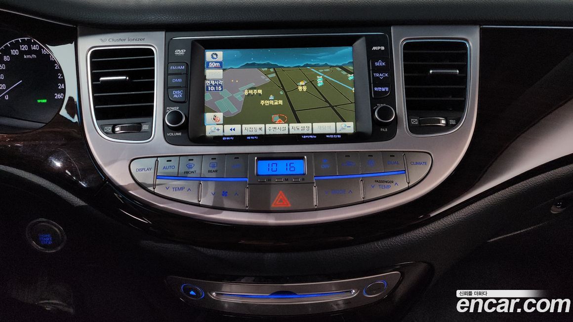 Hyundai Genesis 2012