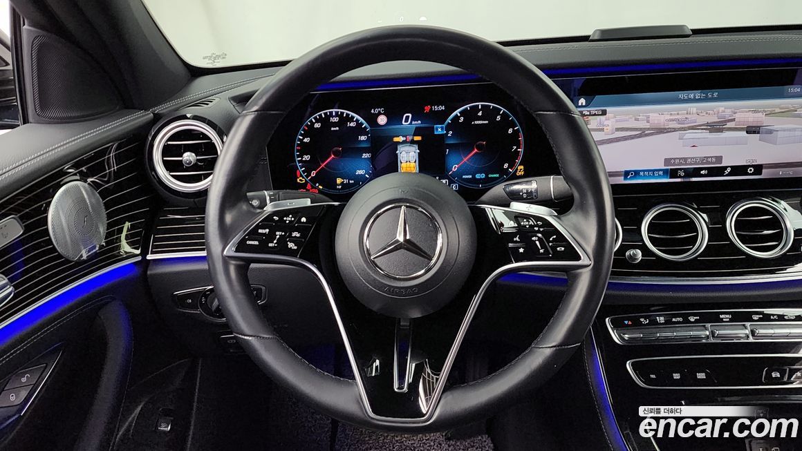 Mercedes-Benz E-Class 2021