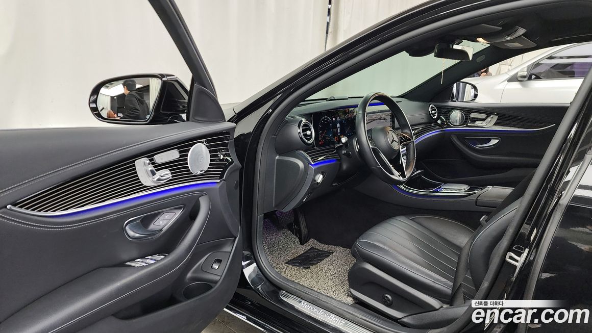 Mercedes-Benz E-Class 2021