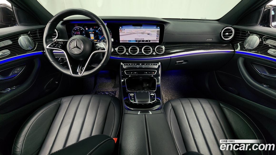 Mercedes-Benz E-Class 2021