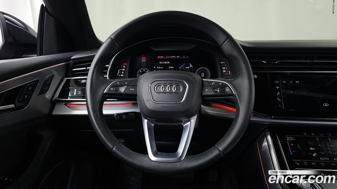 Audi Q8 2020