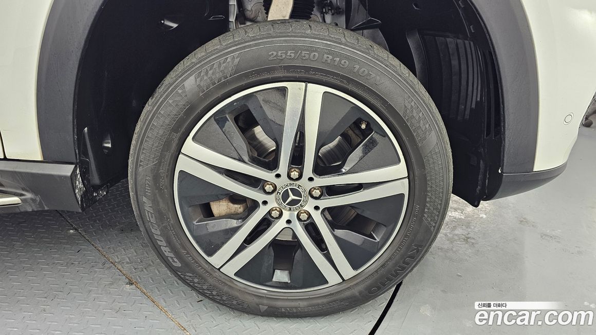 Mercedes-Benz GLE-Class 2020