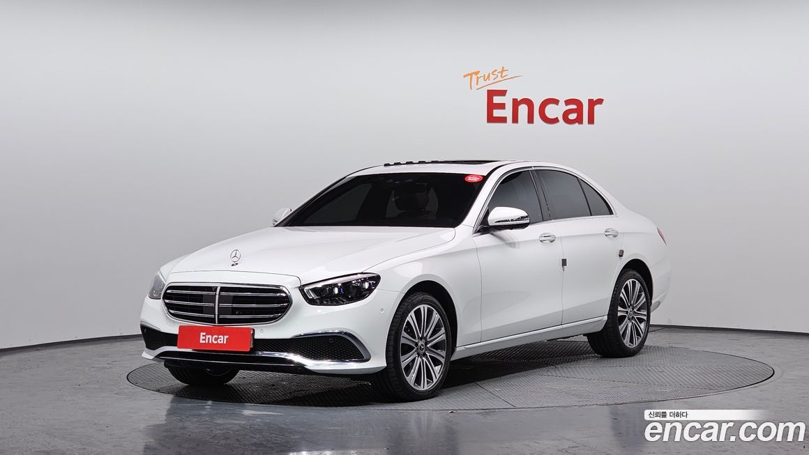 Mercedes-Benz E-Class 2023