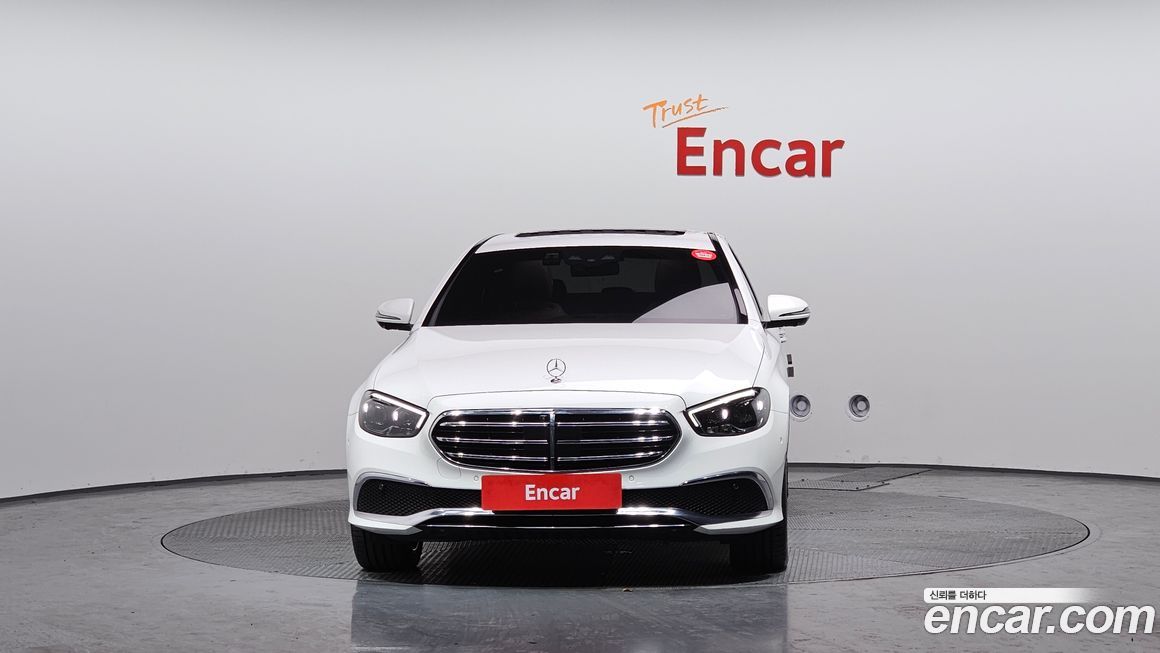 Mercedes-Benz E-Class 2023