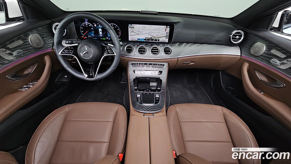 Mercedes-Benz E-Class 2023