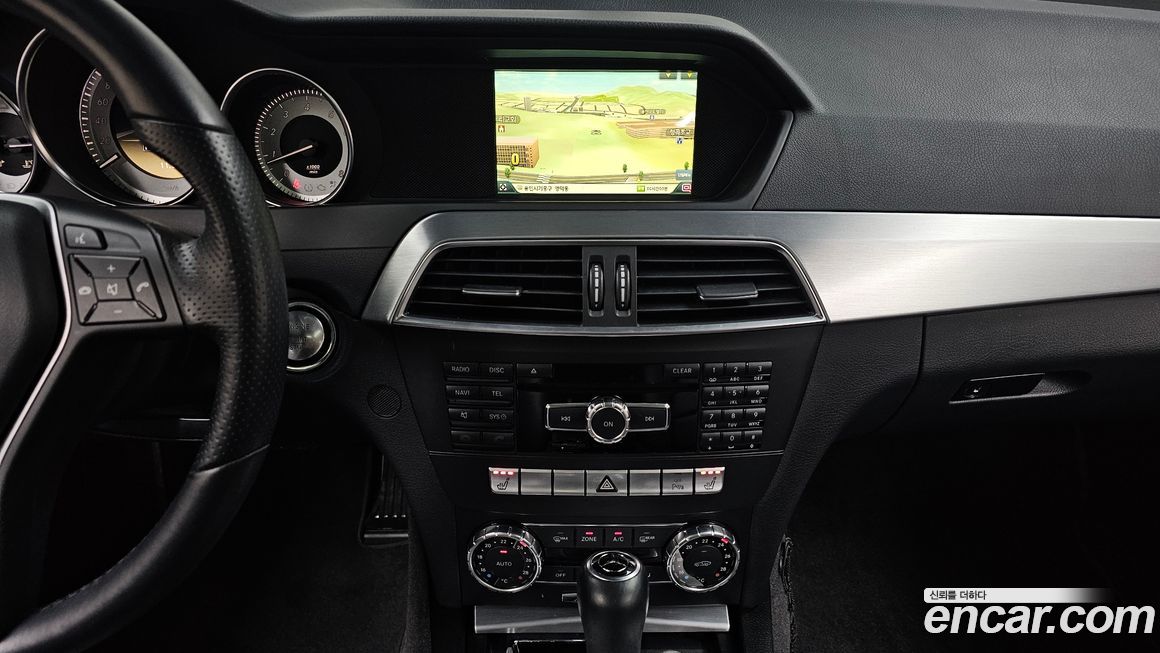 Mercedes-Benz C-Class 2012