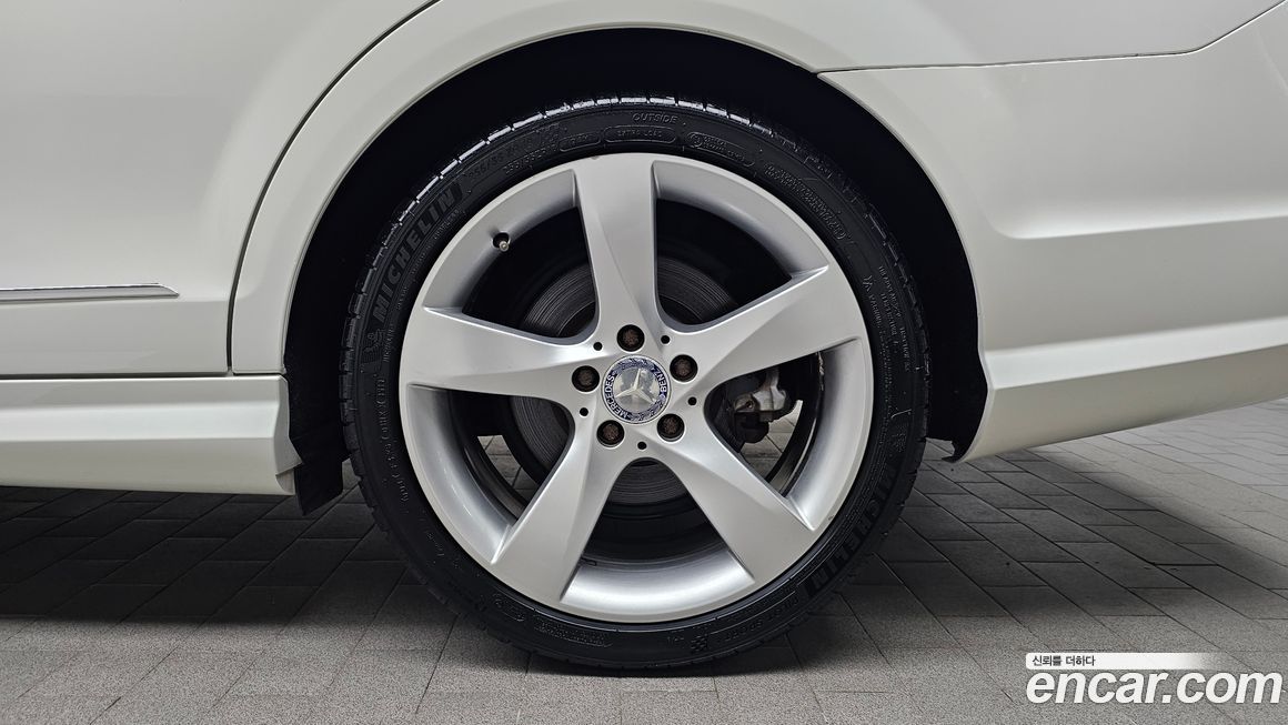 Mercedes-Benz C-Class 2012