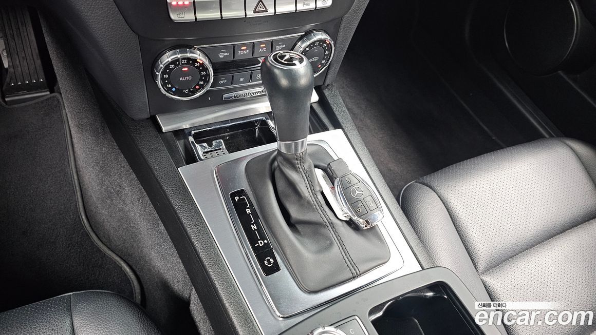 Mercedes-Benz C-Class 2012