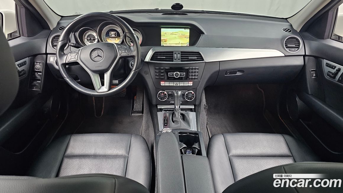 Mercedes-Benz C-Class 2012