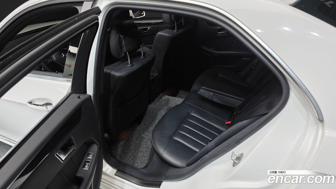 Mercedes-Benz E-Class 2016