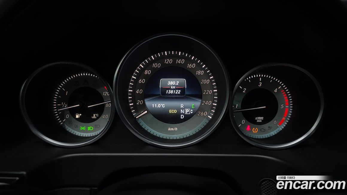 Mercedes-Benz E-Class 2016