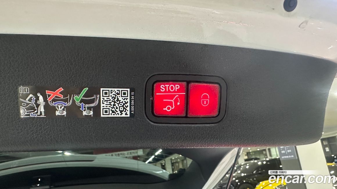 Mercedes-Benz GLC-Class 2025