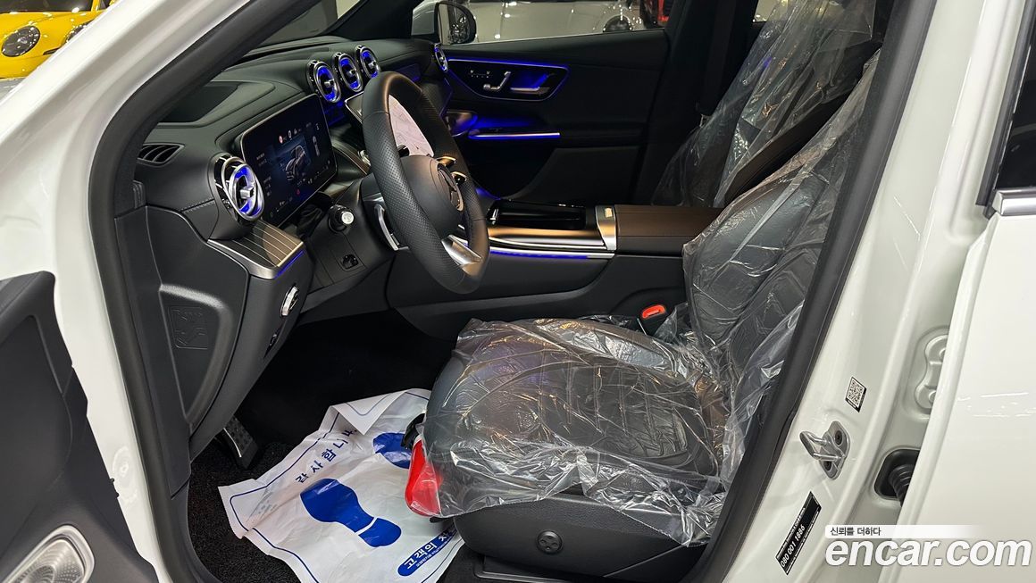 Mercedes-Benz GLC-Class 2025