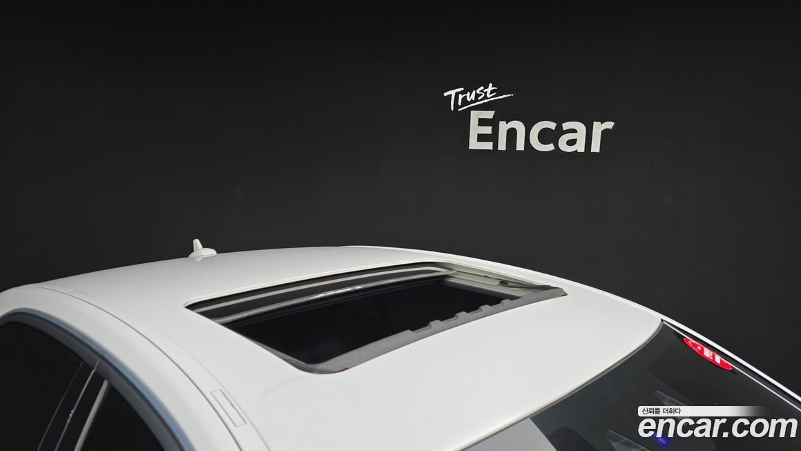 Mercedes-Benz E-Class 2016