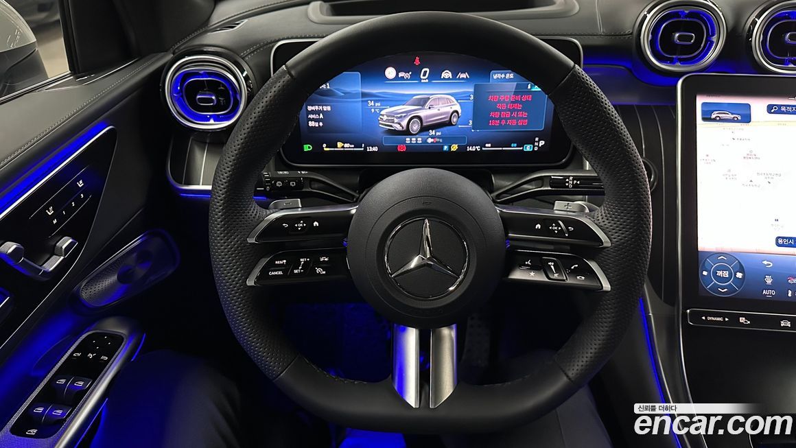 Mercedes-Benz GLC-Class 2025