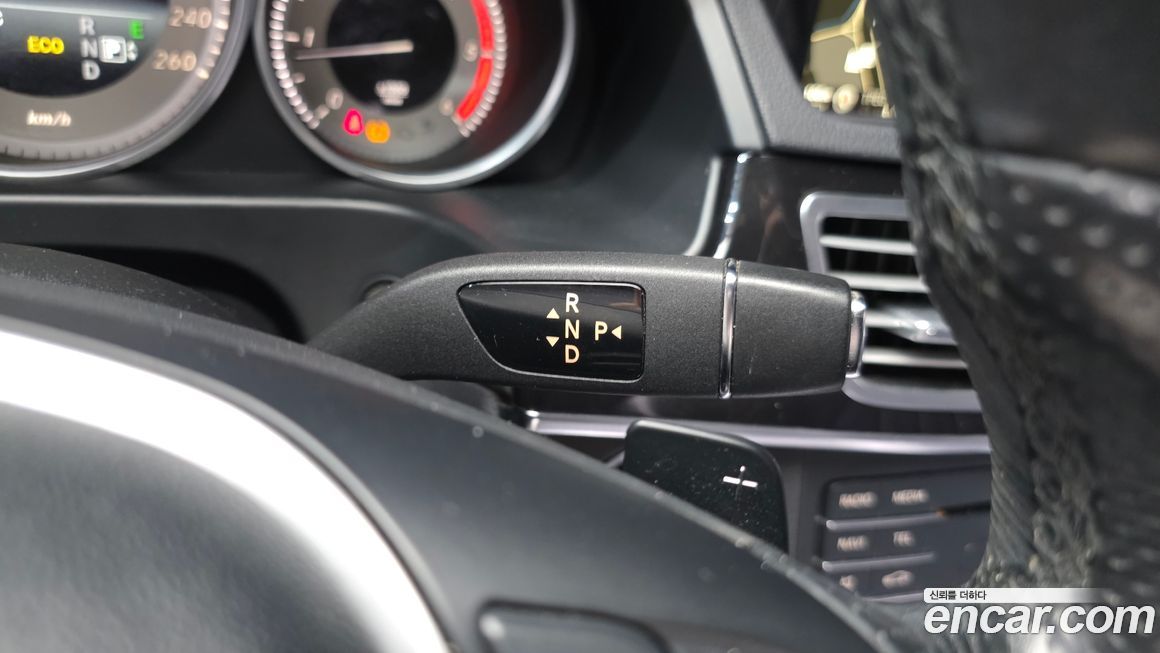 Mercedes-Benz E-Class 2016