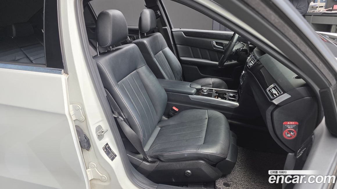 Mercedes-Benz E-Class 2016
