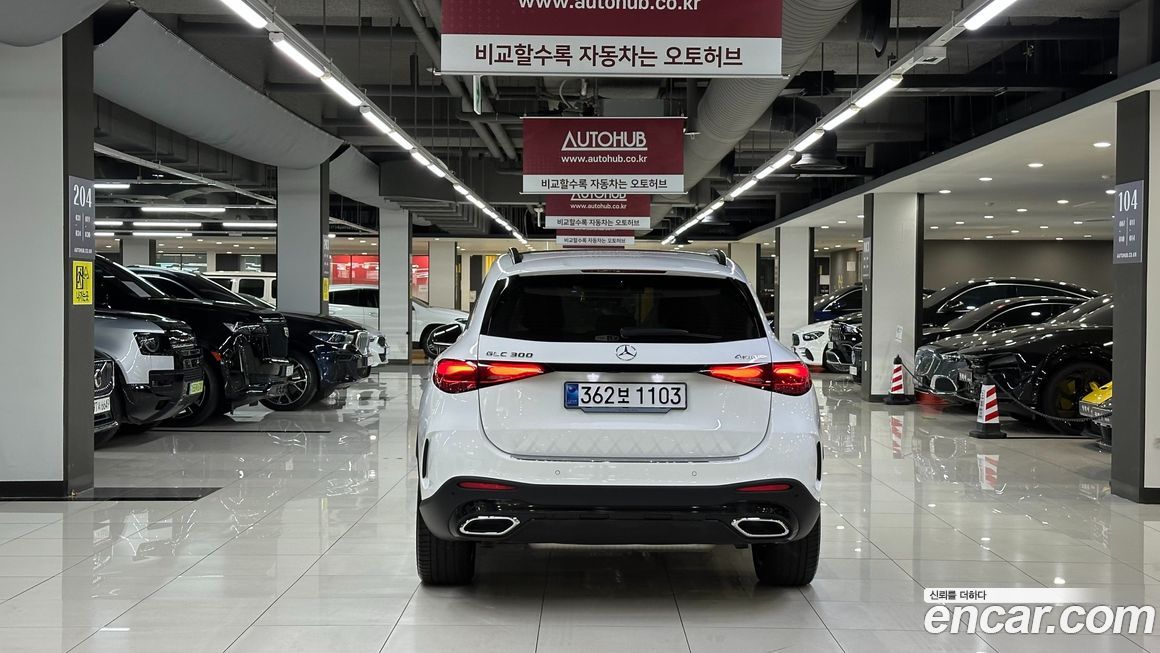 Mercedes-Benz GLC-Class 2025