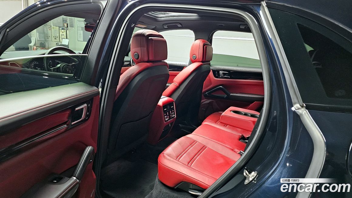 Porsche Cayenne 2020