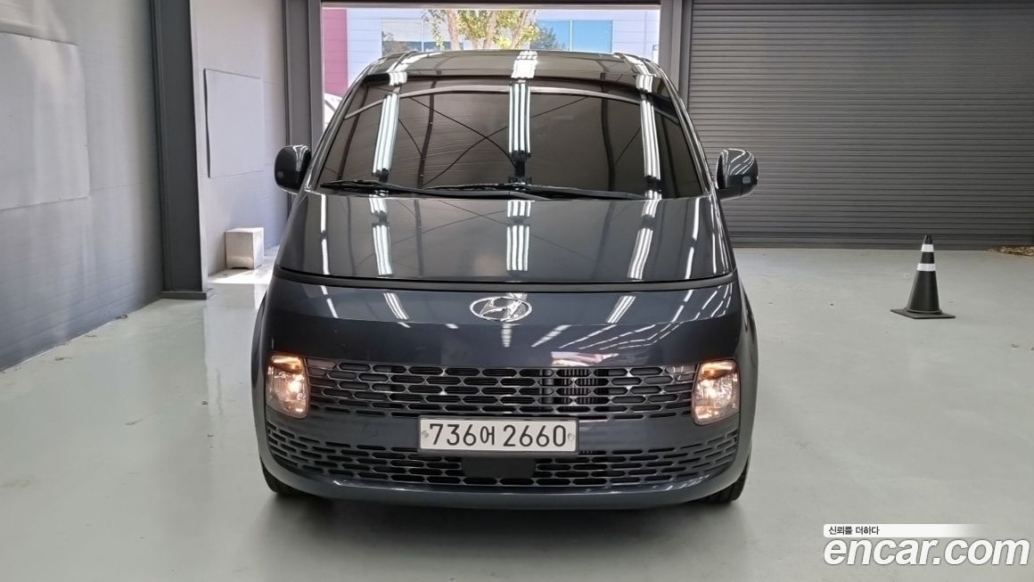 Hyundai Staria 2022