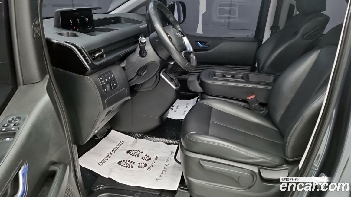 Hyundai Staria 2022