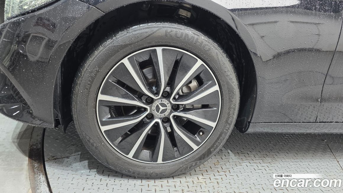 Mercedes-Benz C-Class 2019
