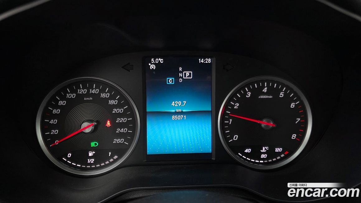 Mercedes-Benz C-Class 2019