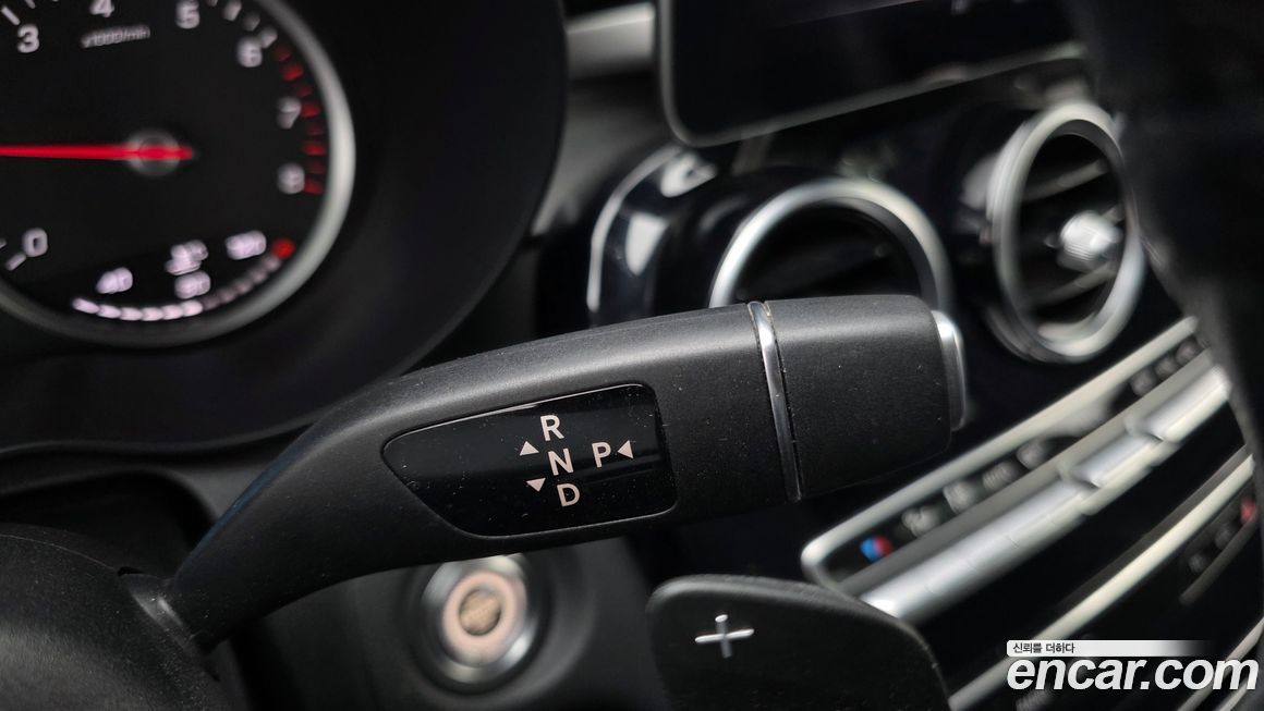Mercedes-Benz C-Class 2019