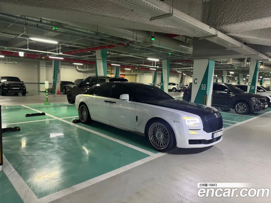 Rolls-Royce Ghost 2012