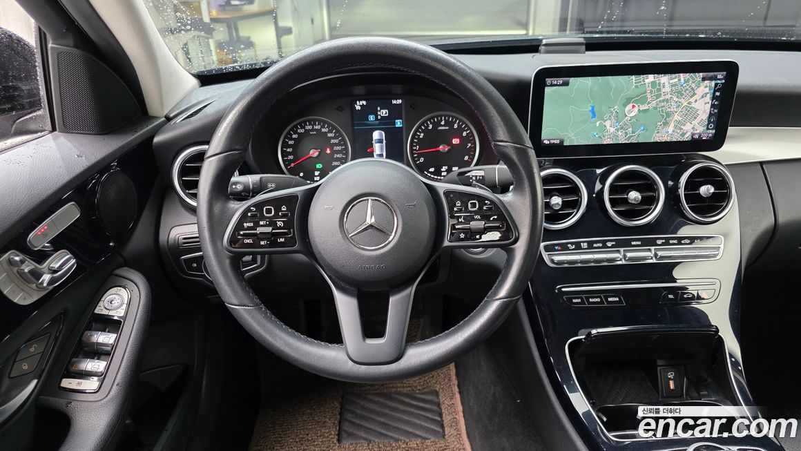 Mercedes-Benz C-Class 2019