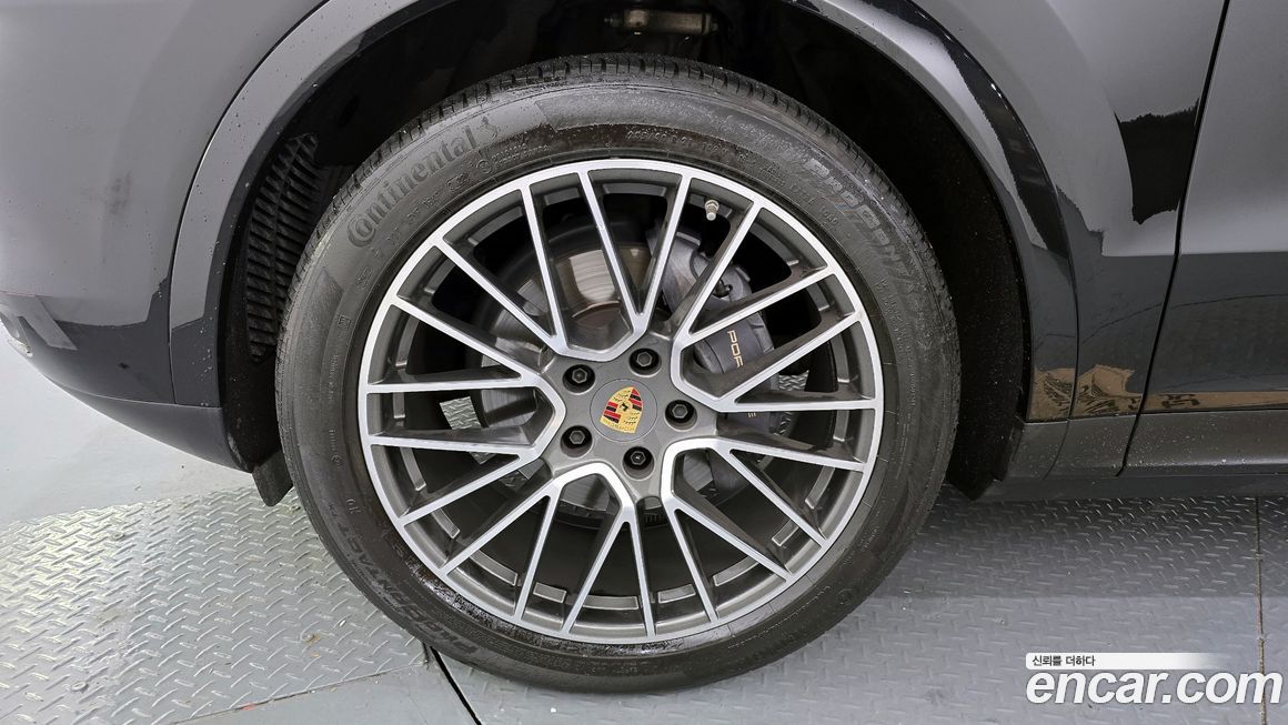 Porsche Cayenne 2023