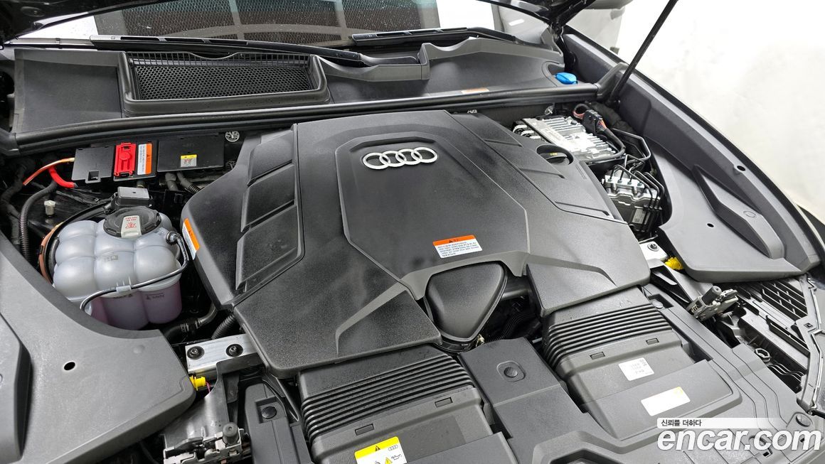 Audi Q8 2025